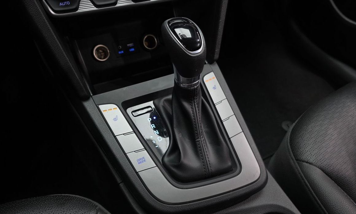 Hyundai AVANTE 2019