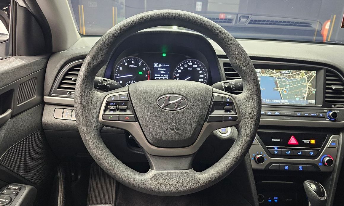 Hyundai AVANTE 2018