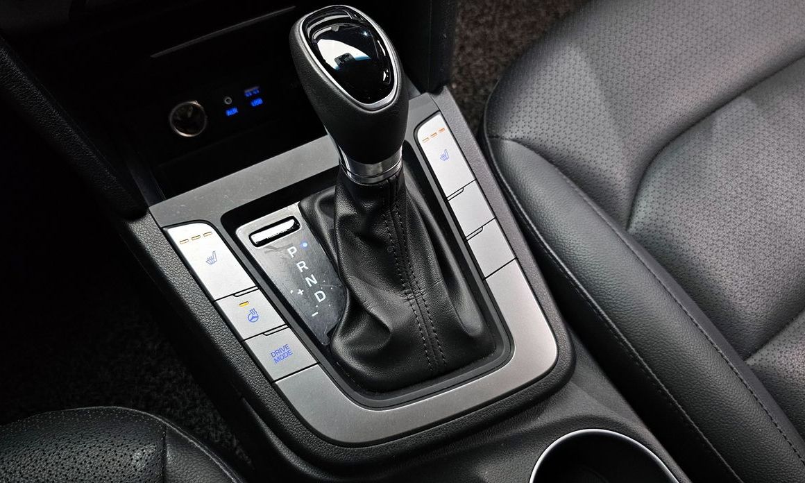 Hyundai AVANTE 2017