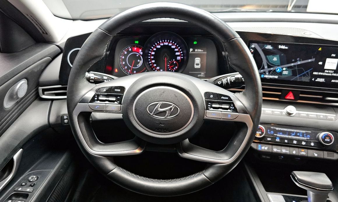 Hyundai AVANTE 2021