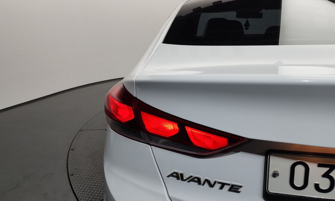 Hyundai AVANTE 2018