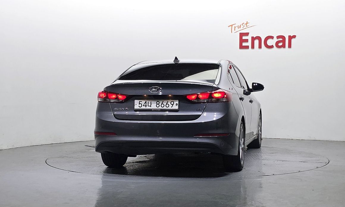 Hyundai AVANTE 2018