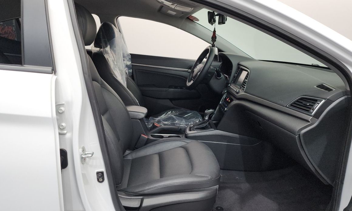 Hyundai AVANTE 2018