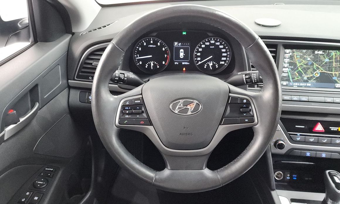 Hyundai AVANTE 2018