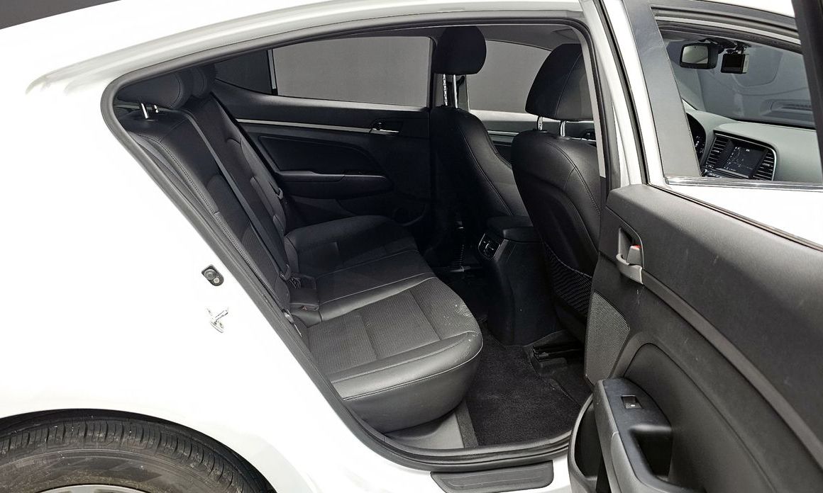 Hyundai AVANTE 2017