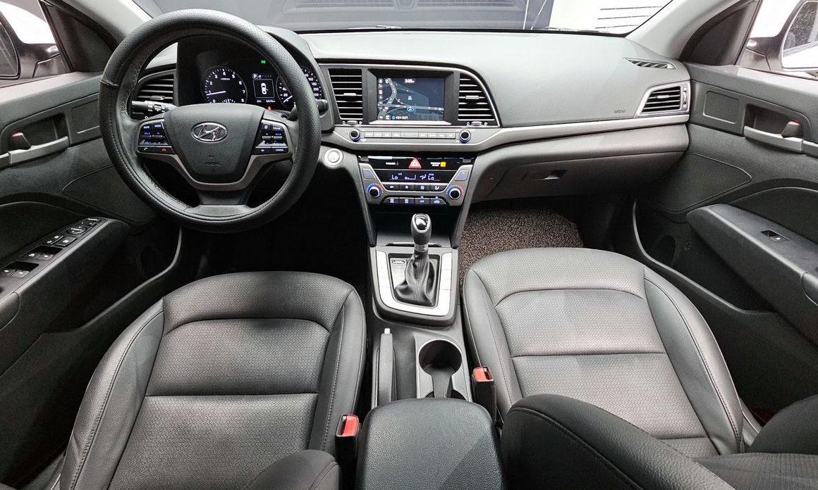Hyundai AVANTE 2017