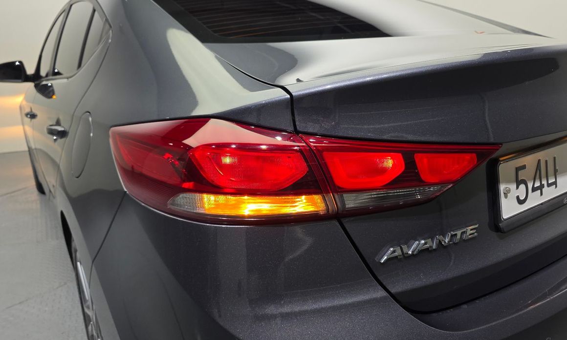 Hyundai AVANTE 2018