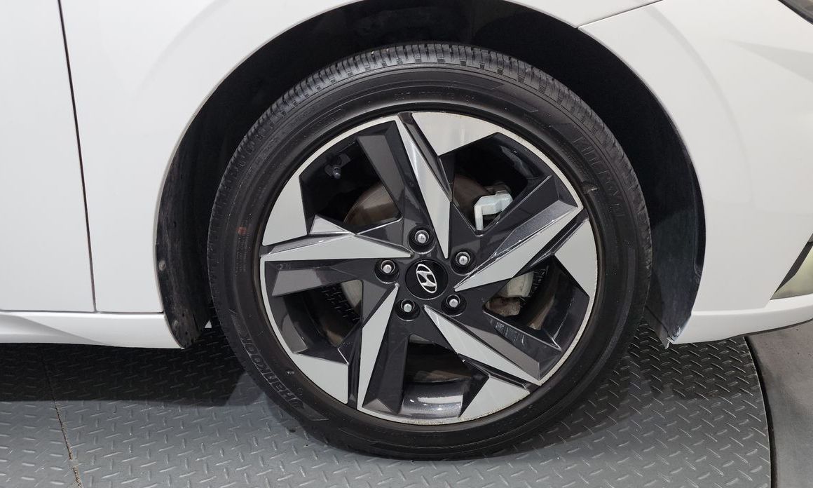 Hyundai AVANTE 2021