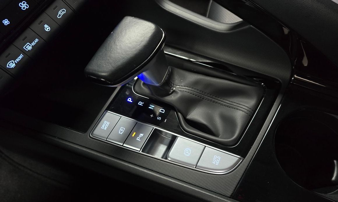 Hyundai AVANTE 2024
