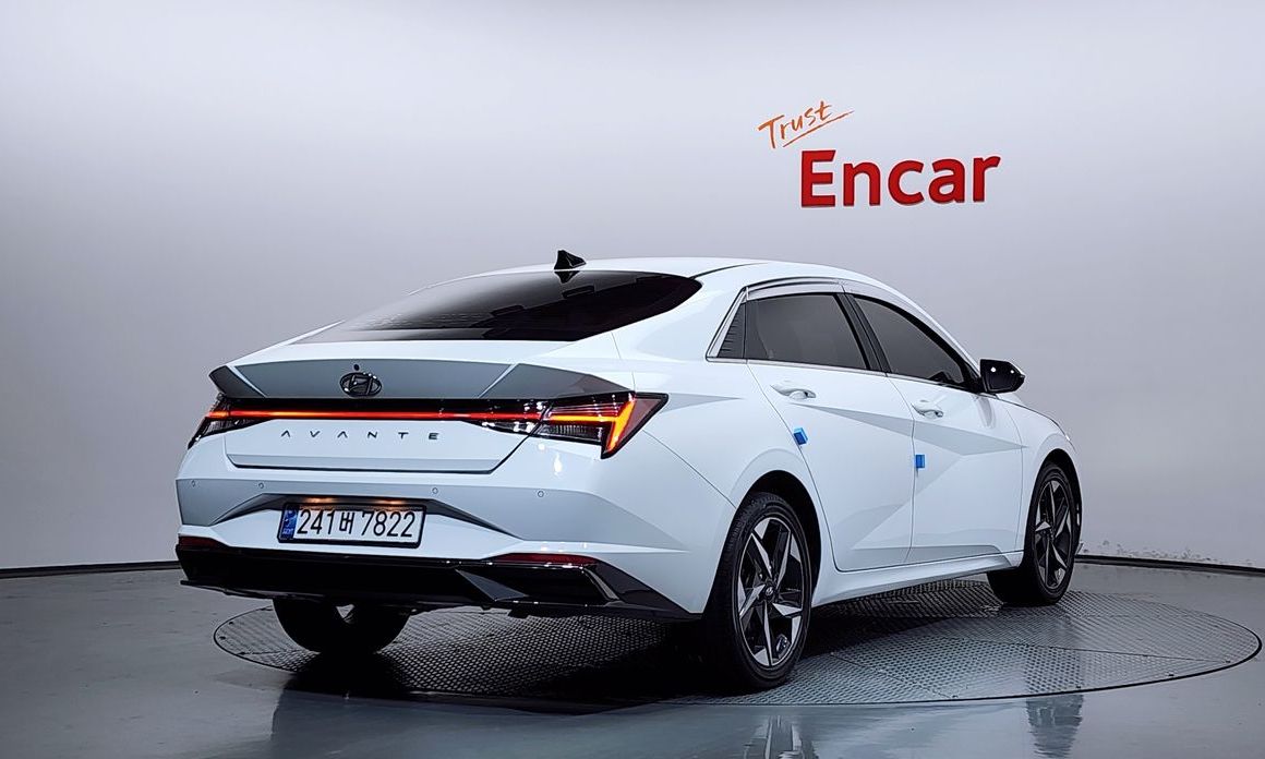 Hyundai AVANTE 2021