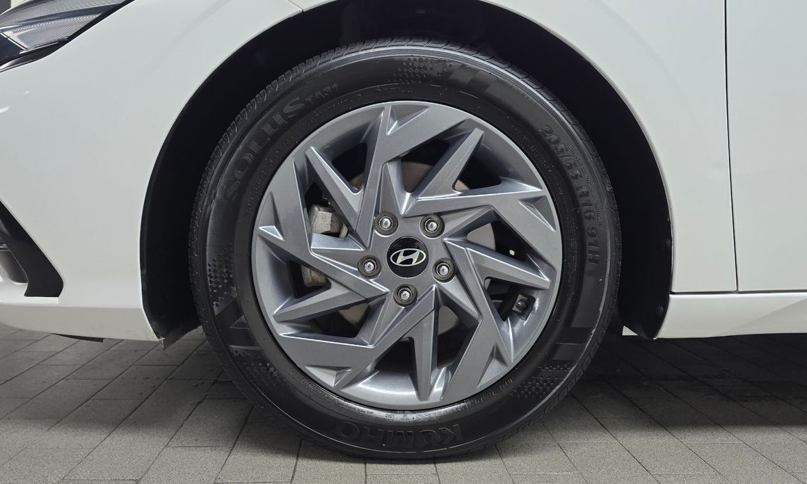 Hyundai AVANTE 2024