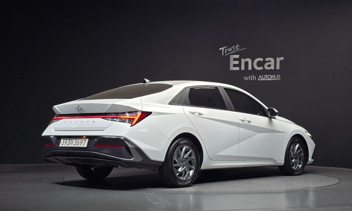 Hyundai AVANTE 2024