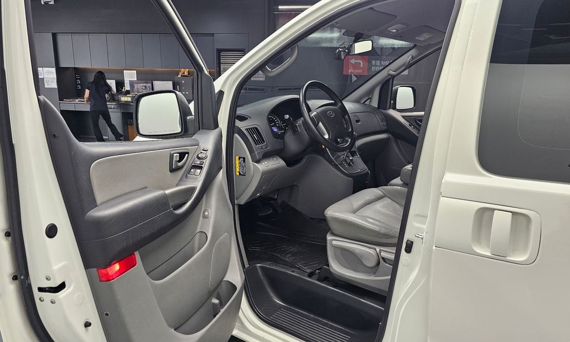 Hyundai Starex 2021