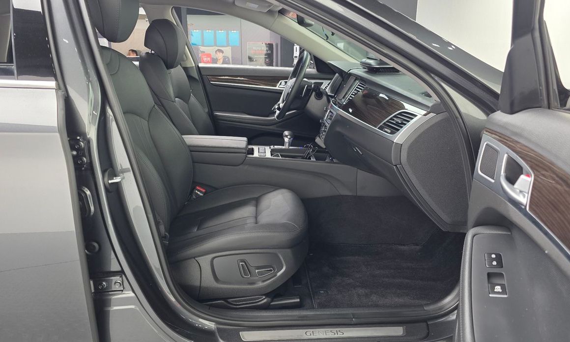 Genesis G80 2017
