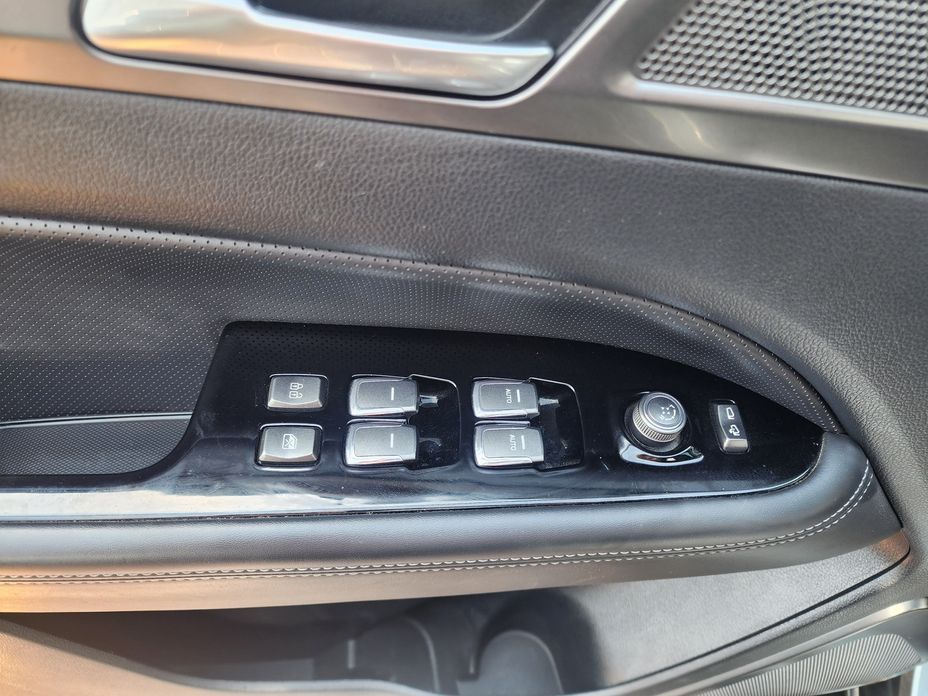 KG_Mobility_Ssangyong Rexton 2020