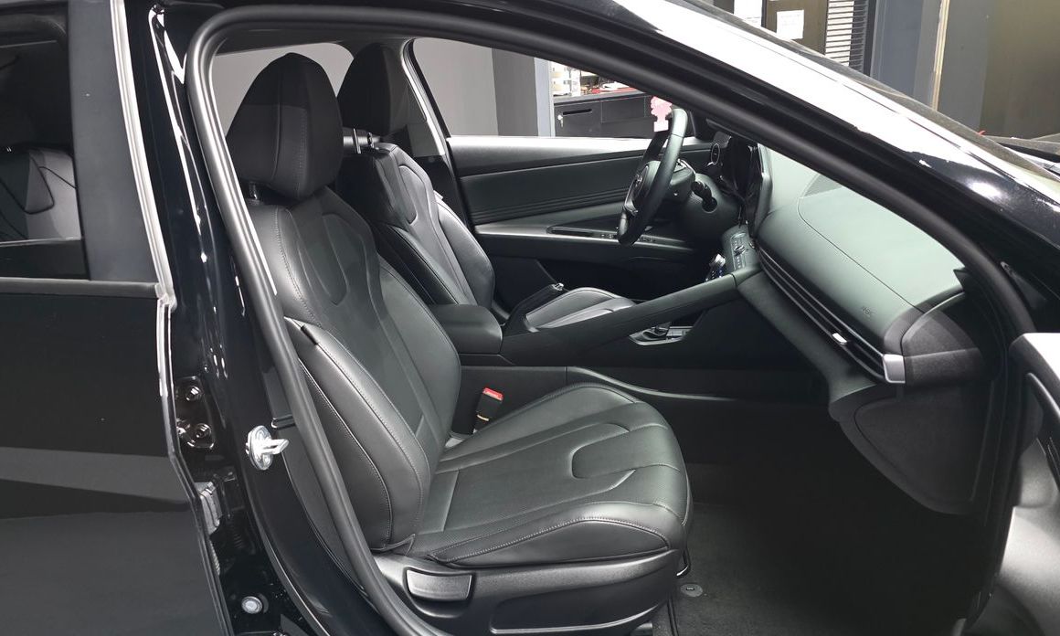 Hyundai AVANTE 2021
