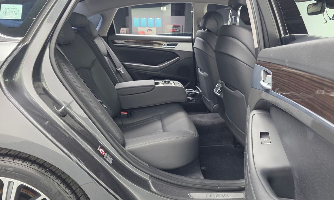 Genesis G80 2017
