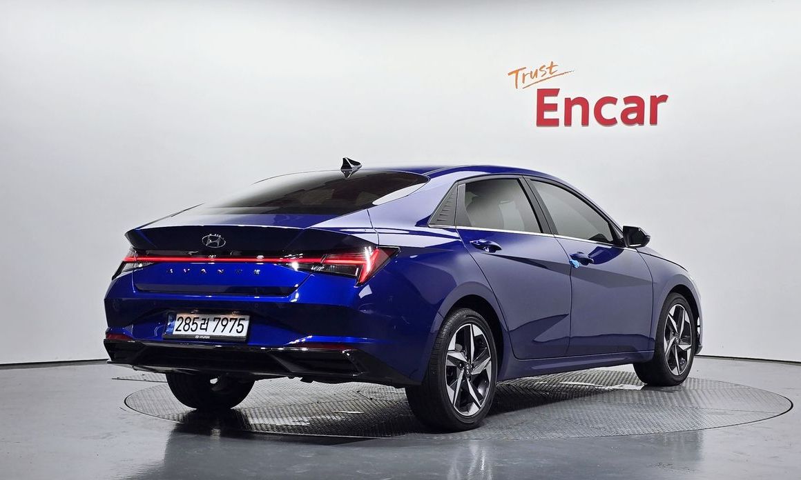 Hyundai AVANTE 2022