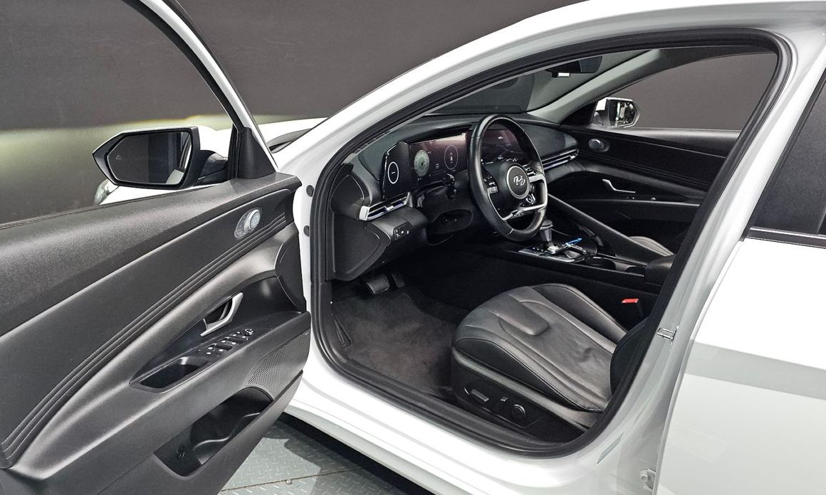 Hyundai AVANTE 2021