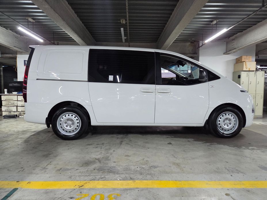 Hyundai Staria 2023