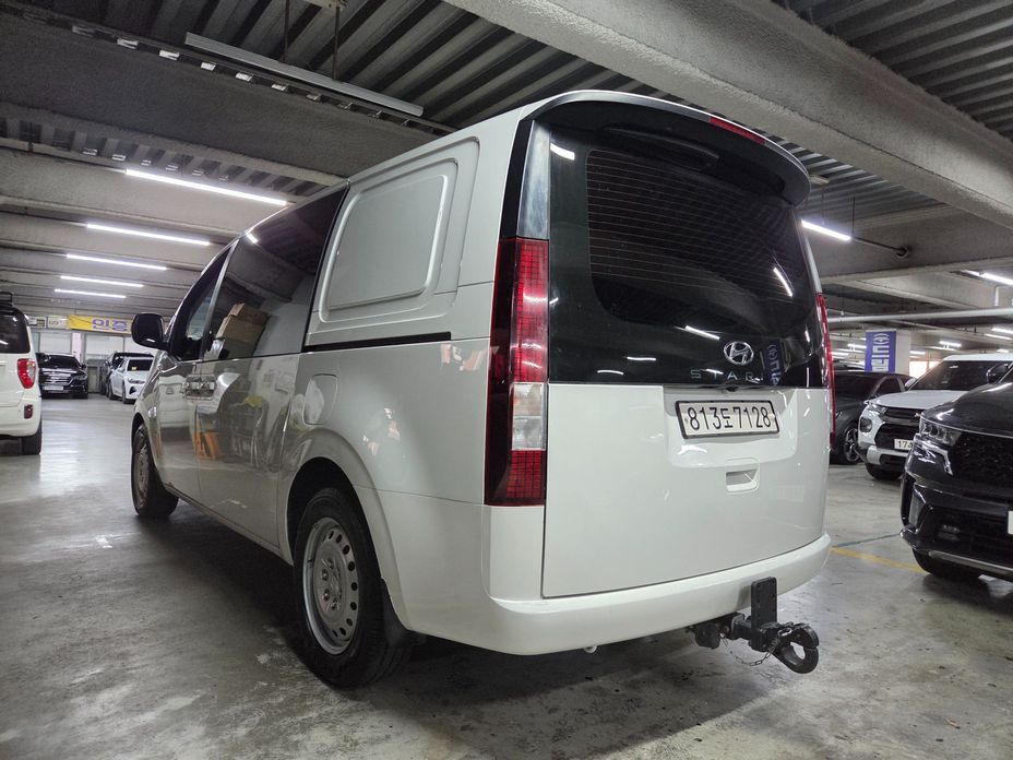 Hyundai Staria 2023