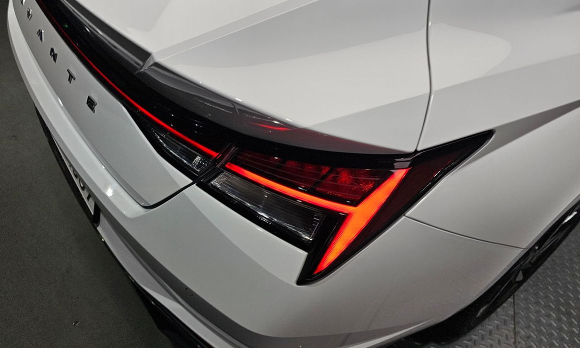 Hyundai AVANTE 2021