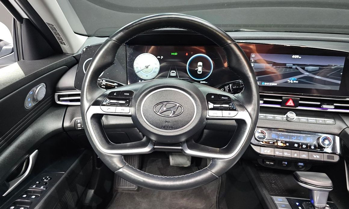 Hyundai AVANTE 2021