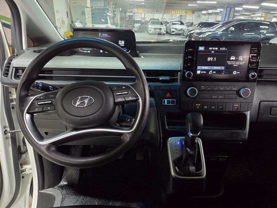 Hyundai Staria 2023