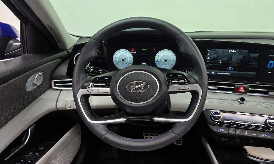 Hyundai AVANTE 2022