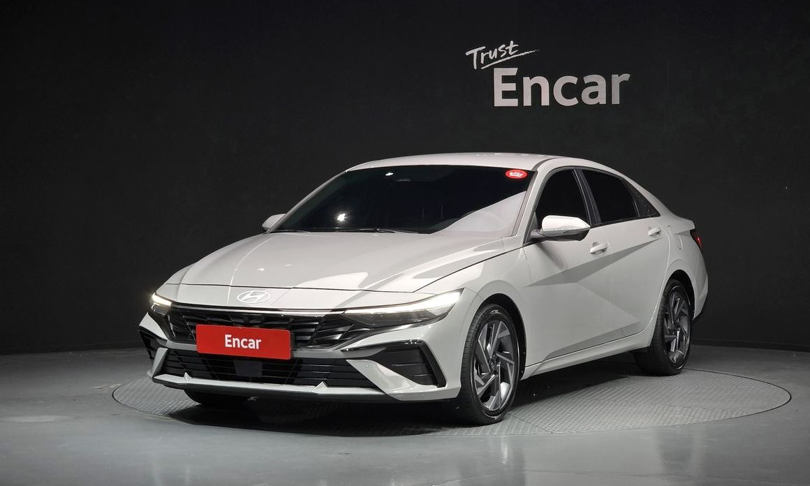 Hyundai AVANTE 2024