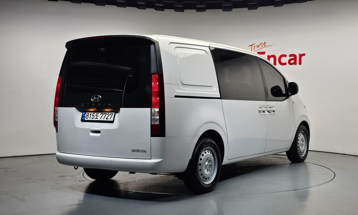 Hyundai Staria 2022