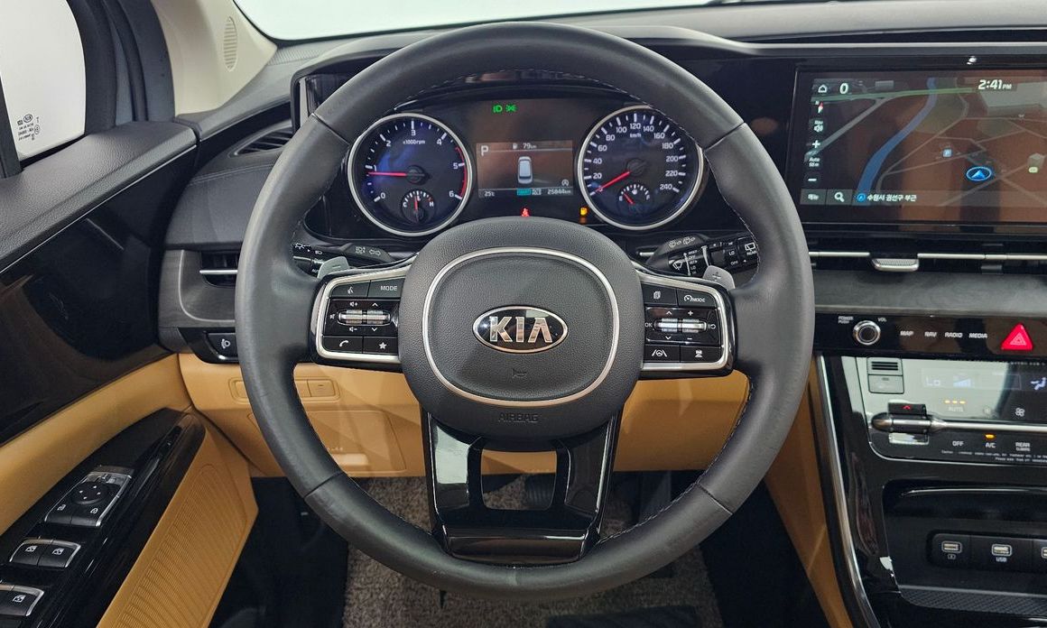 Kia Canival 2021