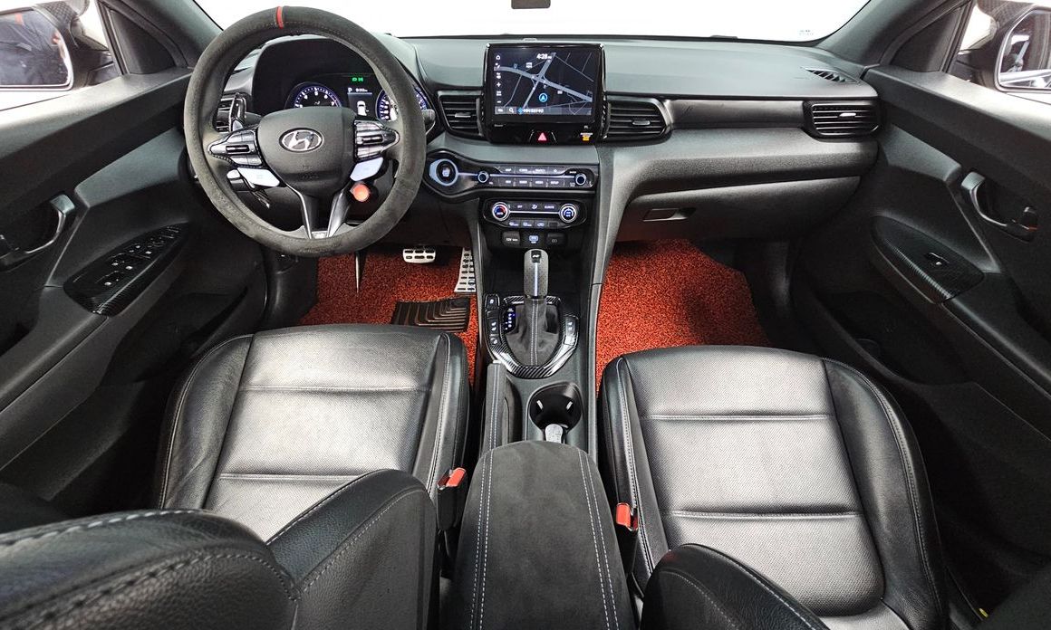 Hyundai Veloster 2021