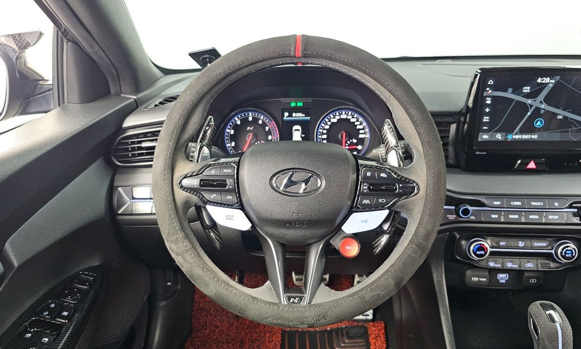 Hyundai Veloster 2021