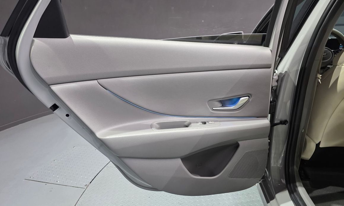 Hyundai AVANTE 2024