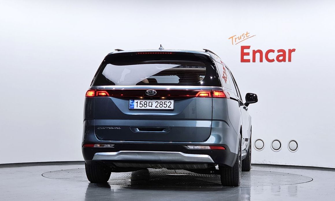 Kia Canival 2021
