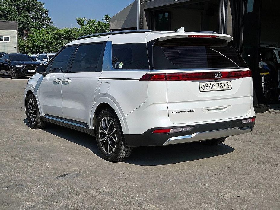 Kia Canival 2021