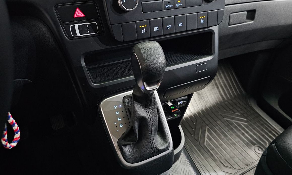 Hyundai Staria 2022