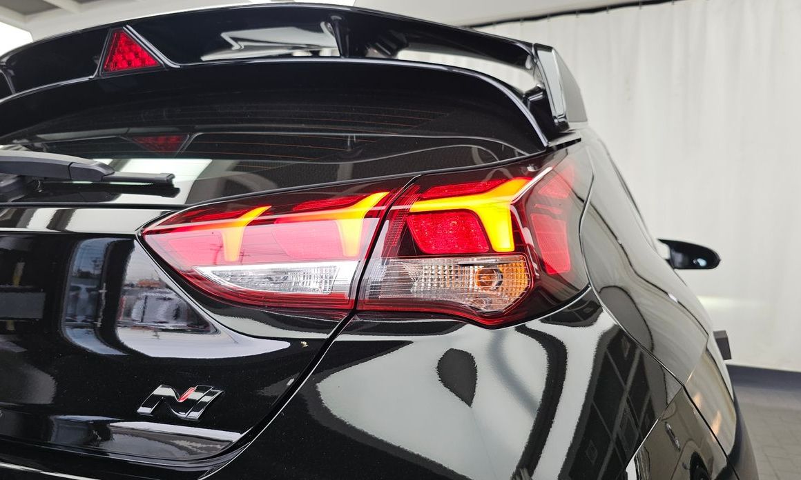 Hyundai Veloster 2021