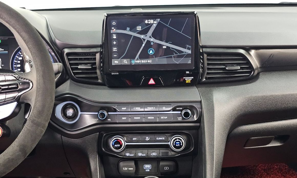 Hyundai Veloster 2021