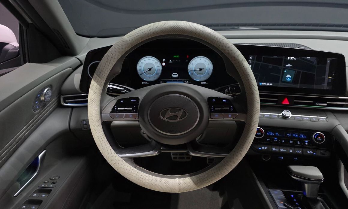 Hyundai AVANTE 2024