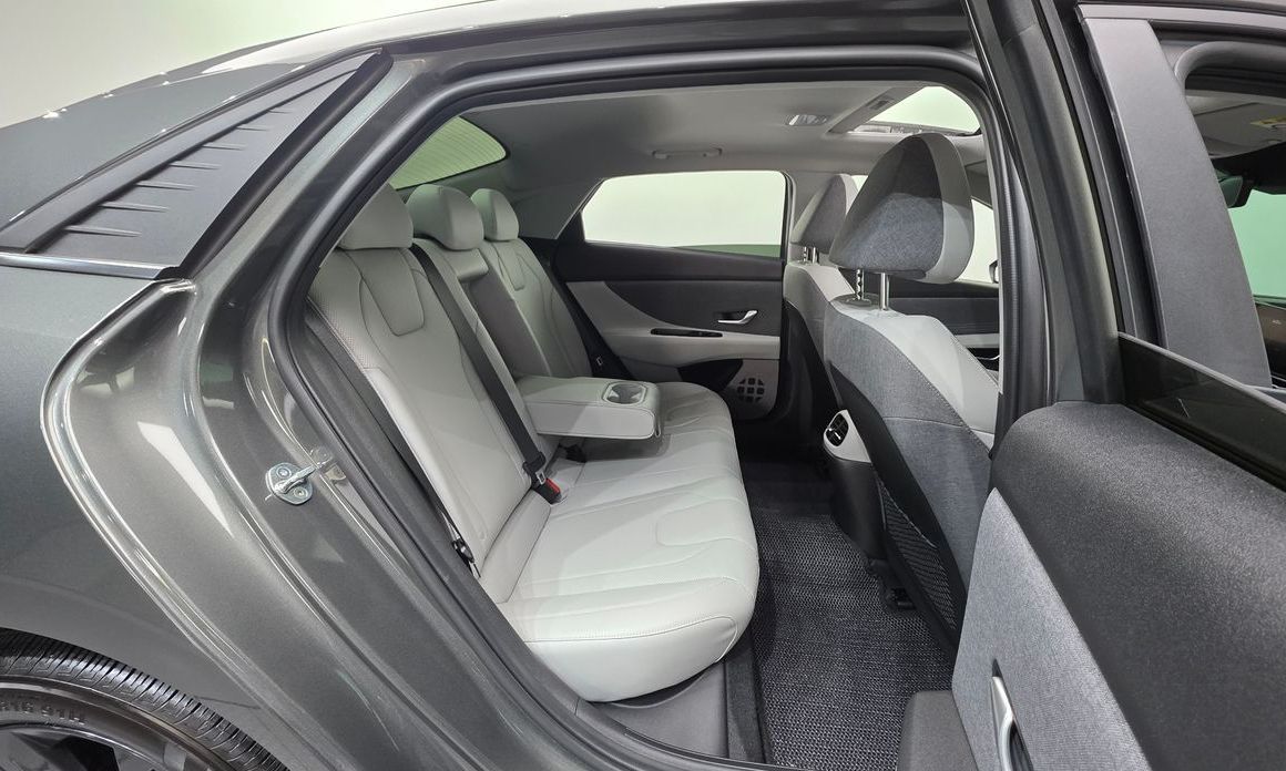 Hyundai AVANTE 2023