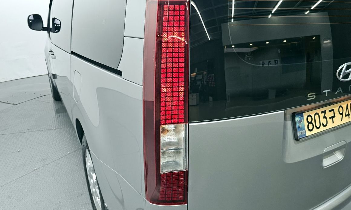 Hyundai Staria 2023