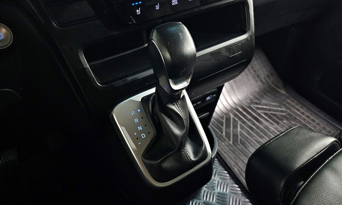 Hyundai Staria 2023