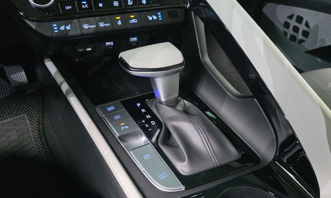 Hyundai AVANTE 2023