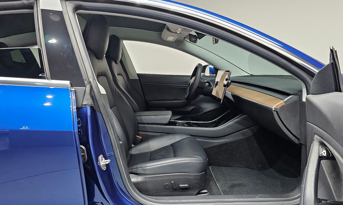 Tesla Model 3 2020