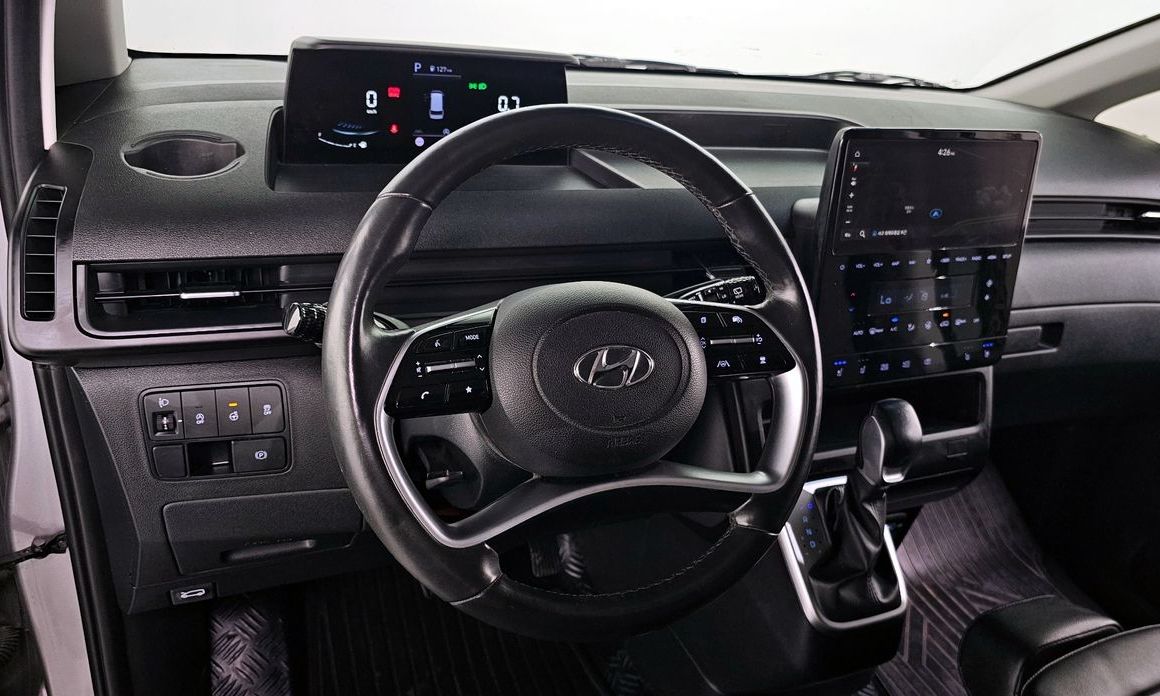 Hyundai Staria 2023