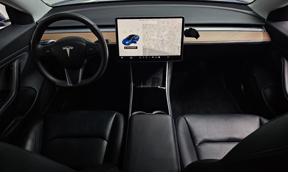 Tesla Model 3 2020
