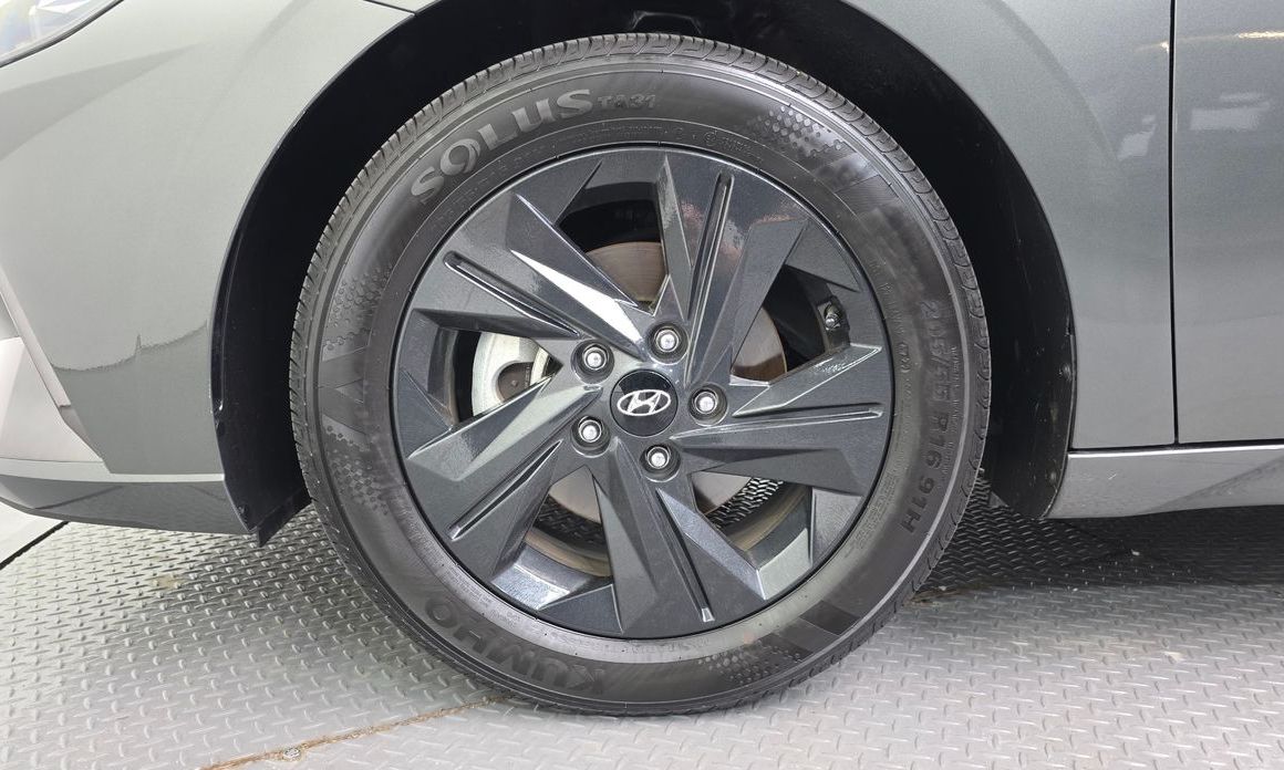 Hyundai AVANTE 2023