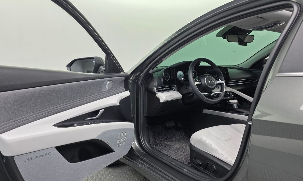 Hyundai AVANTE 2023
